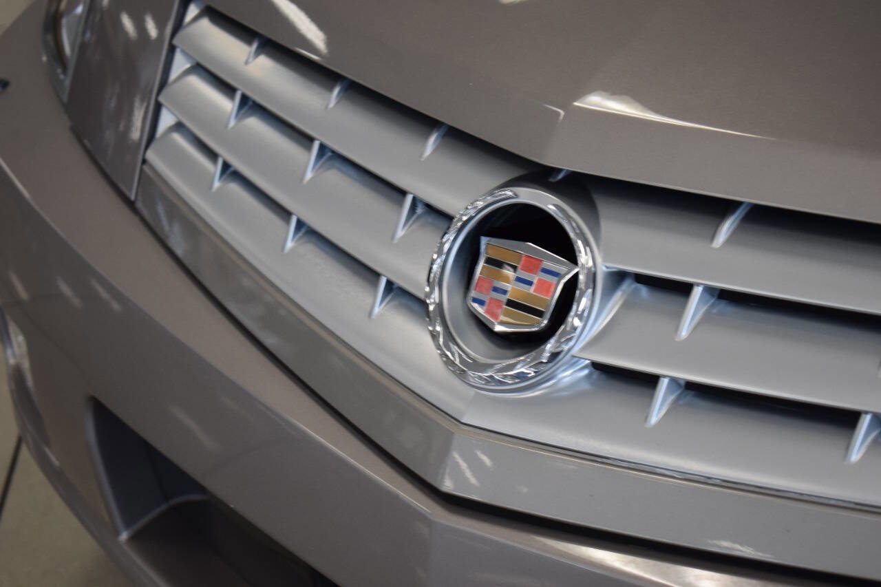 Used 2005 Cadillac XLR image 9