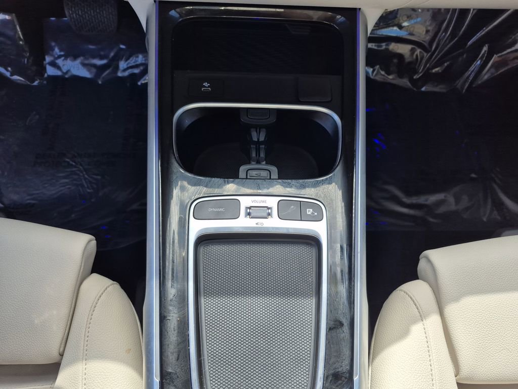 Used 2024 Mercedes-Benz EQB 300 300 image 9