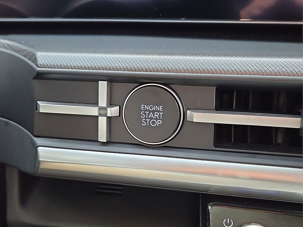 Used 2026 Hyundai Santa Fe SEL image 30