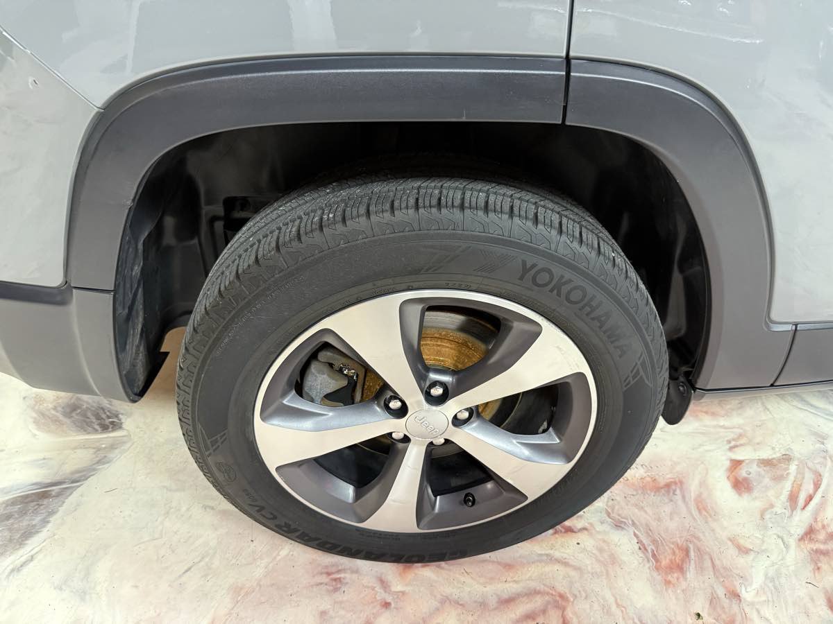 Used 2020 Jeep Cherokee Limited AWD/4WD image 37