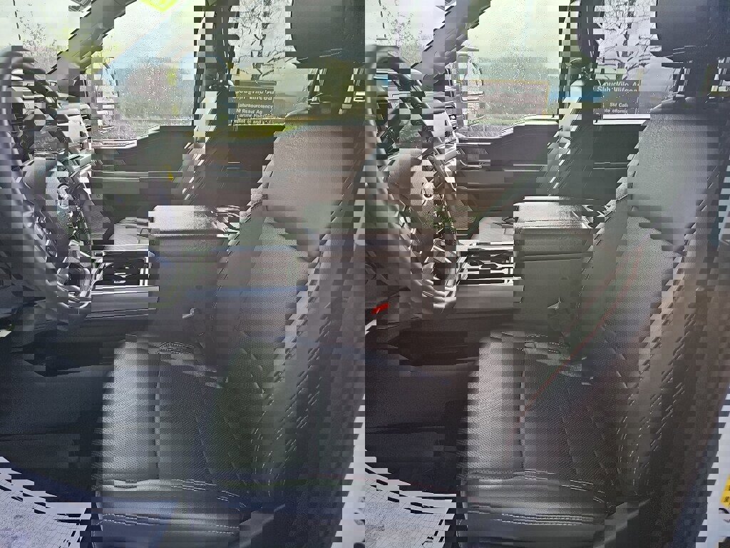 Used 2024 Ford F250 Lariat w/ Black Appearance Package image 23