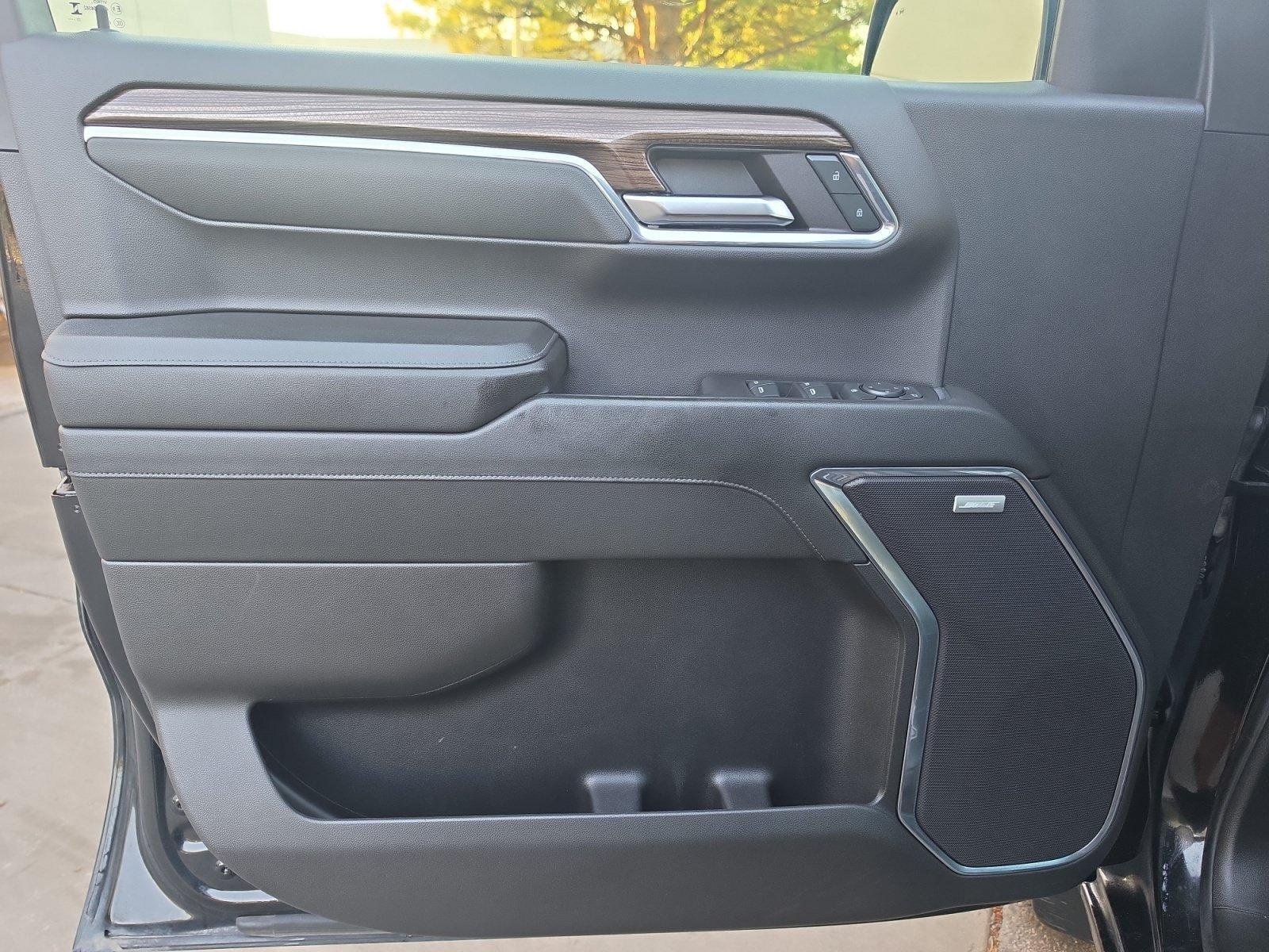 Used 2024 Chevrolet Silverado 1500 LT Trail Boss w/ LT Trail Boss Premium Package AWD/4WD image 9