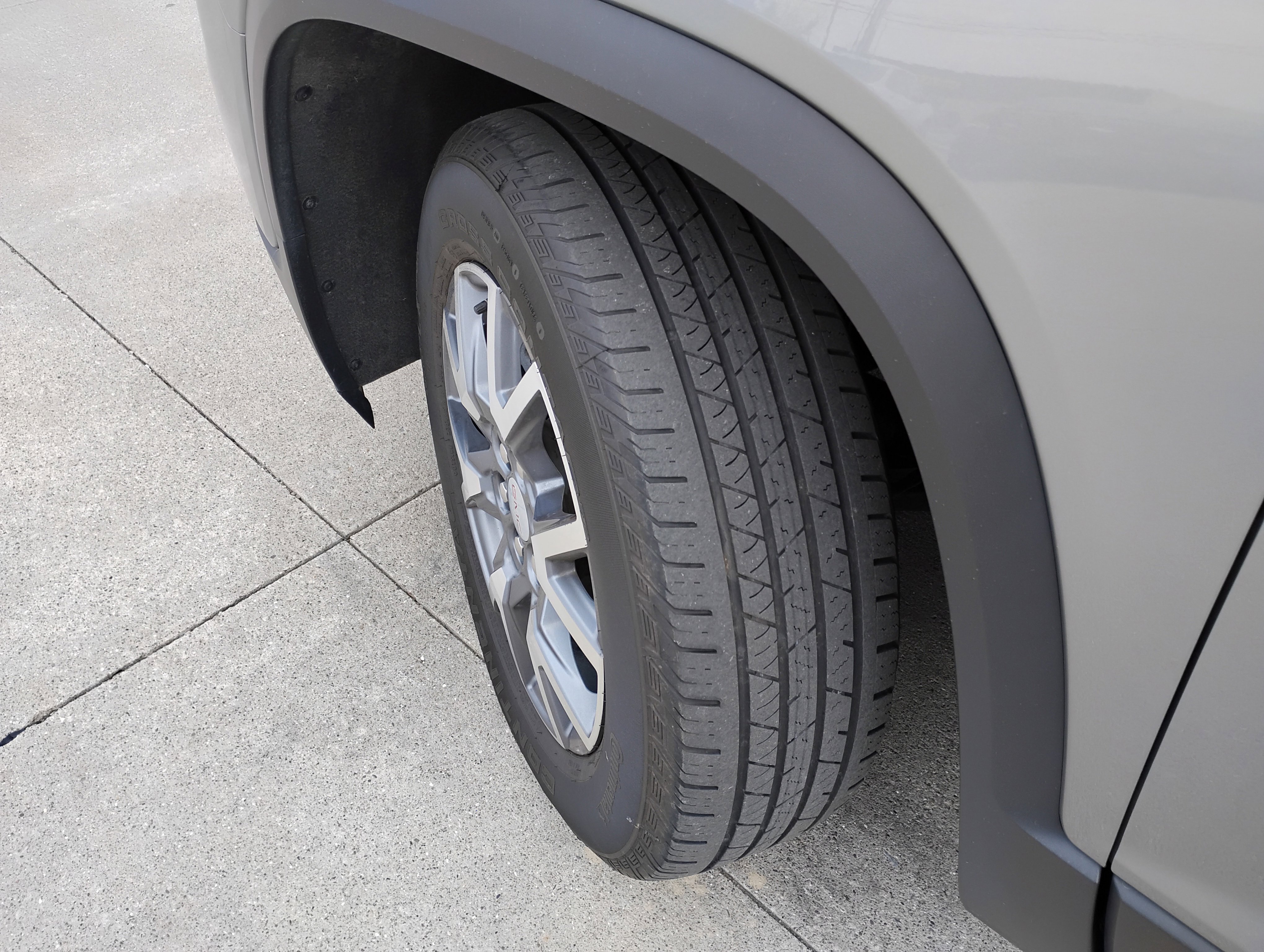 Used 2023 GMC Acadia SLT image 25