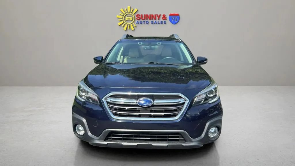 Used 2018 Subaru Outback 3.6R Limited AWD/4WD image 3