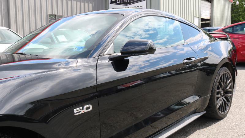 Used 2019 Ford Mustang GT w/ GT Performance Package RWD image 3