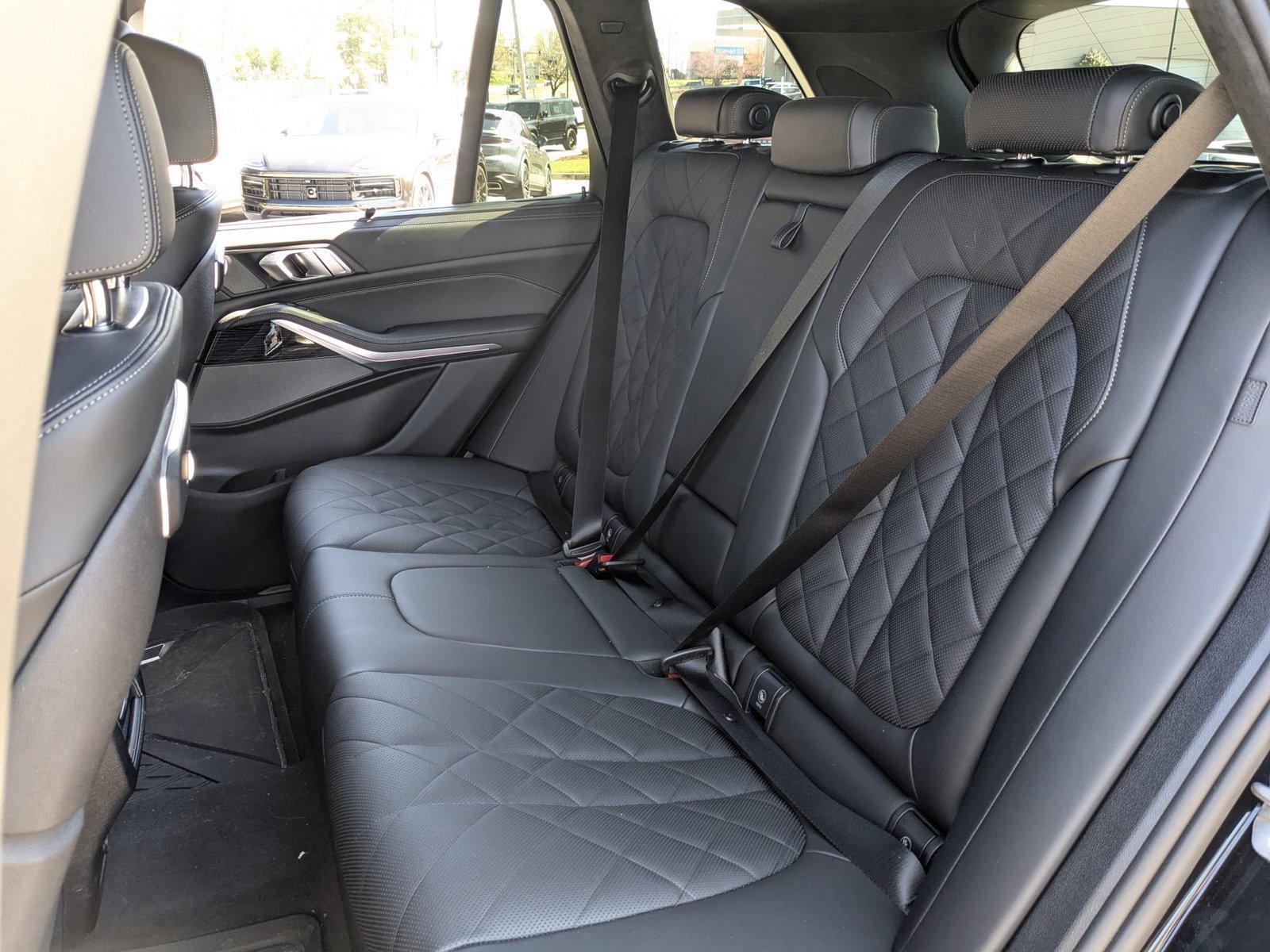 Used 2025 BMW X5 M60i w/ Executive Package image 20