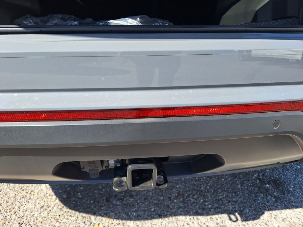 New 2026 Volkswagen Atlas Cross Sport SE image 24