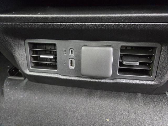 New 2026 GMC Sierra 1500 Elevation image 13