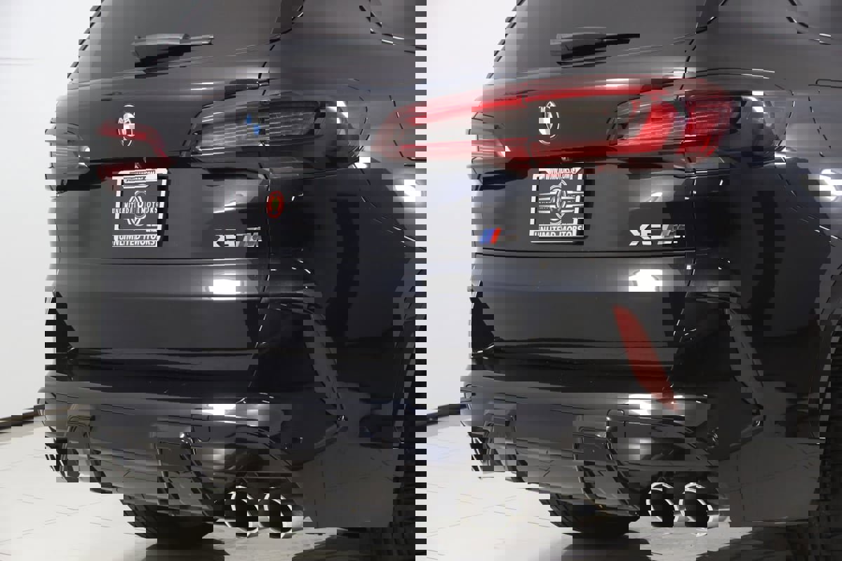 Used 2021 BMW X5 M w/ Executive Package image 63