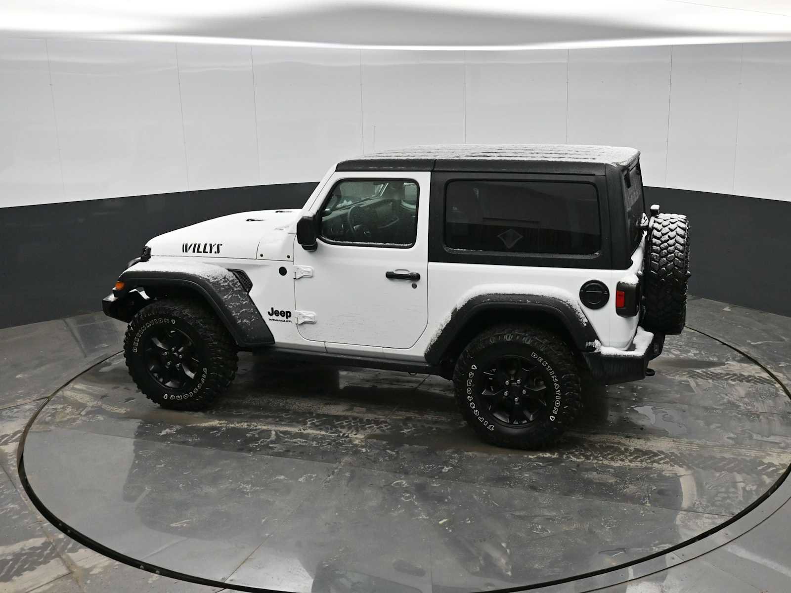 Used 2021 Jeep Wrangler Willys image 23