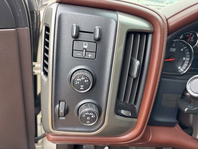 Used 2014 Chevrolet Silverado 1500 High Country w/ High Country Premium Package image 18