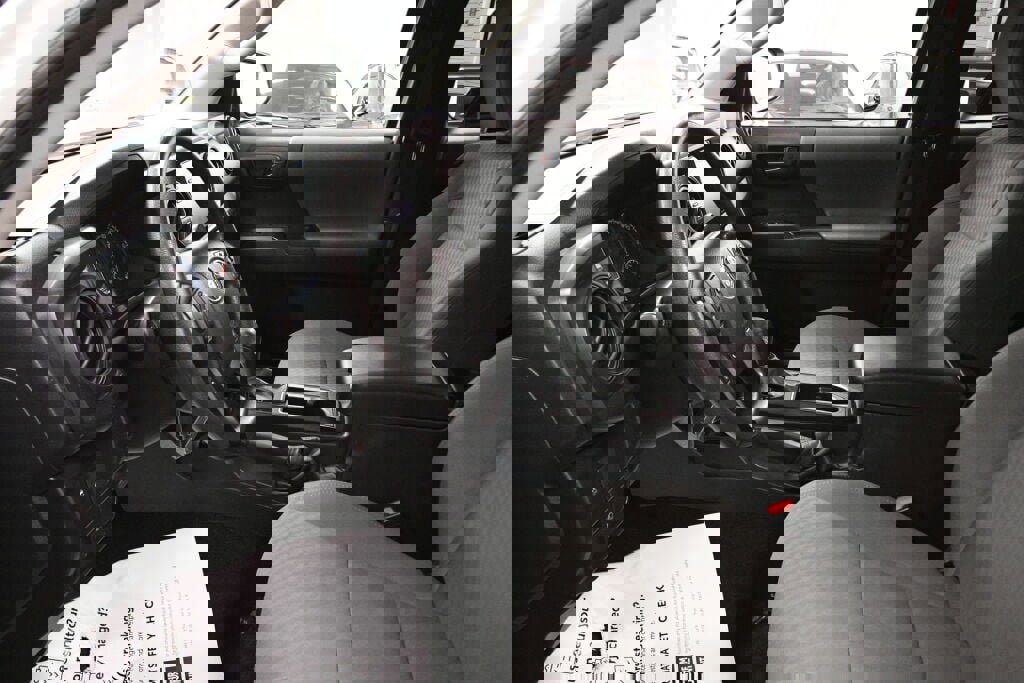 Certified 2022 Toyota Tacoma SR image 19