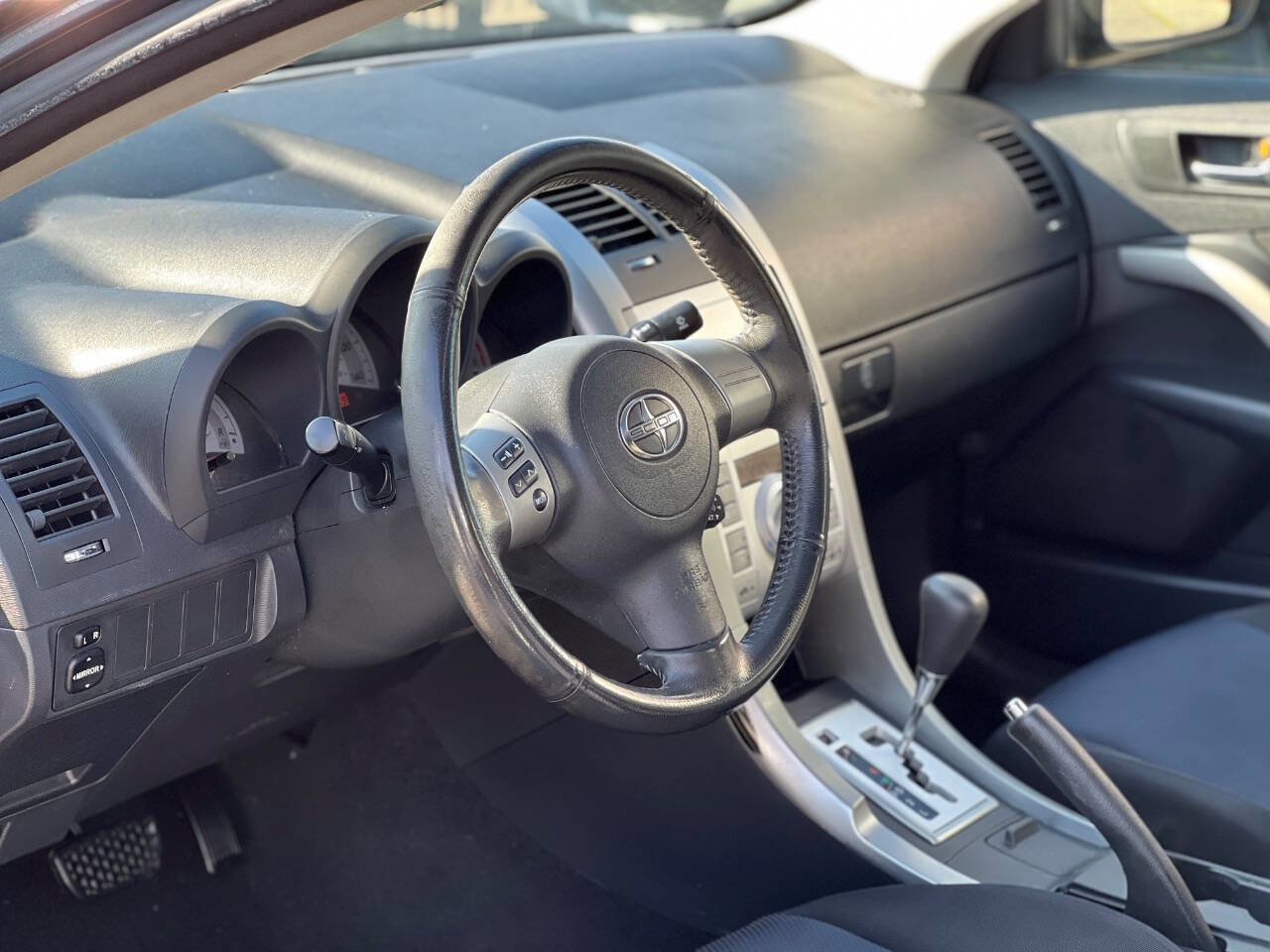 Used 2010 Scion tC image 12