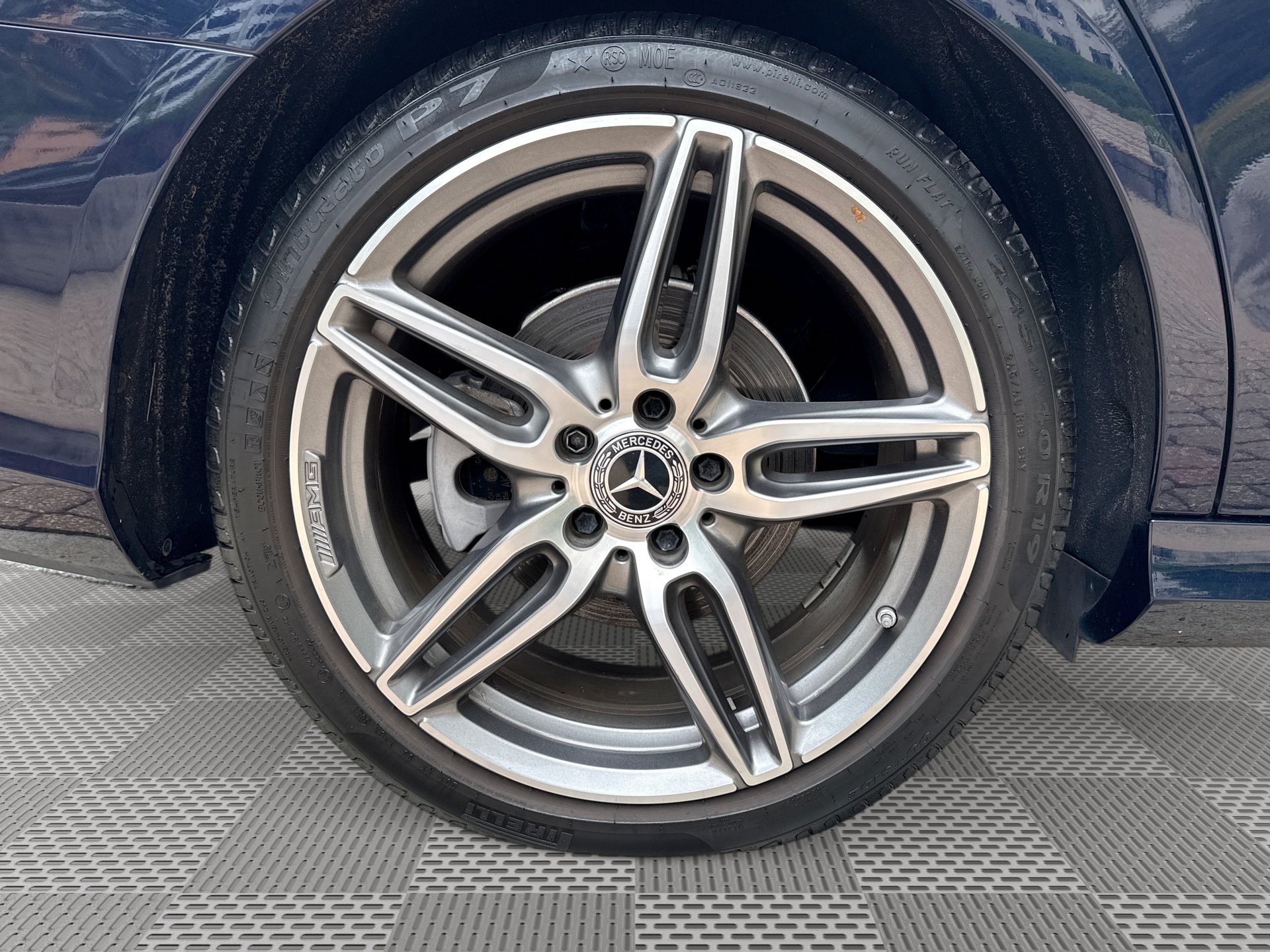Used 2019 Mercedes-Benz E 300 w/ Premium 1 Package image 30