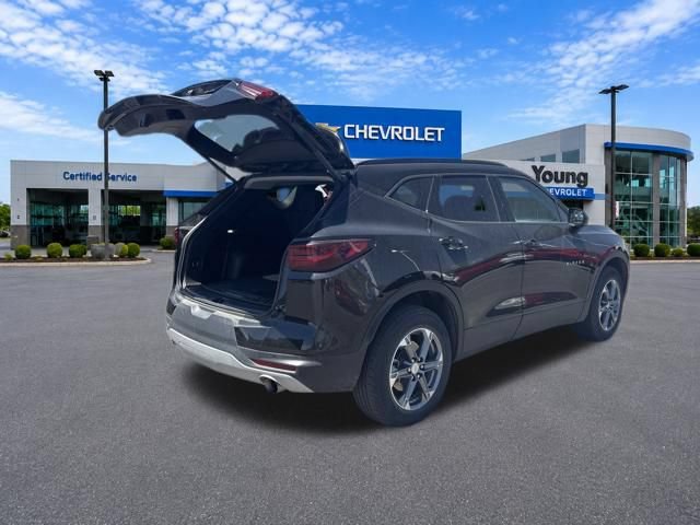 Used 2025 Chevrolet Blazer LT w/ Convenience Package AWD/4WD image 22