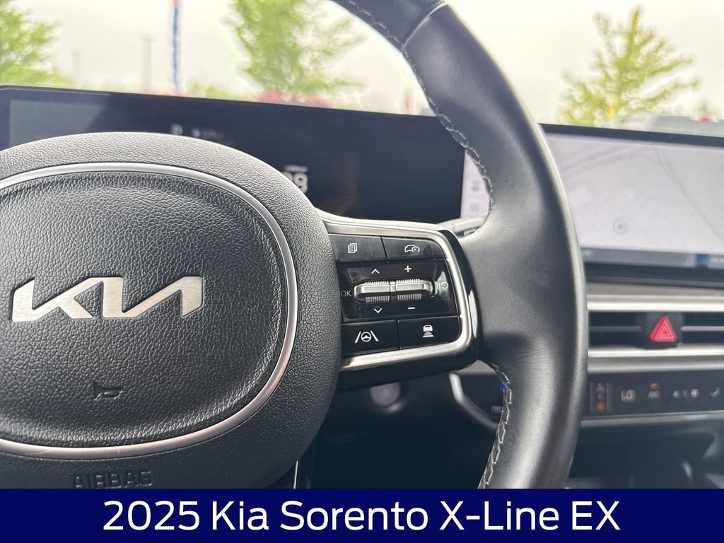 Used 2025 Kia Sorento X-Line EX AWD/4WD image 22