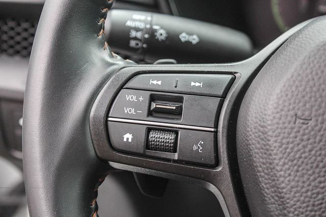 Used 2025 Honda CR-V Sport-L image 32