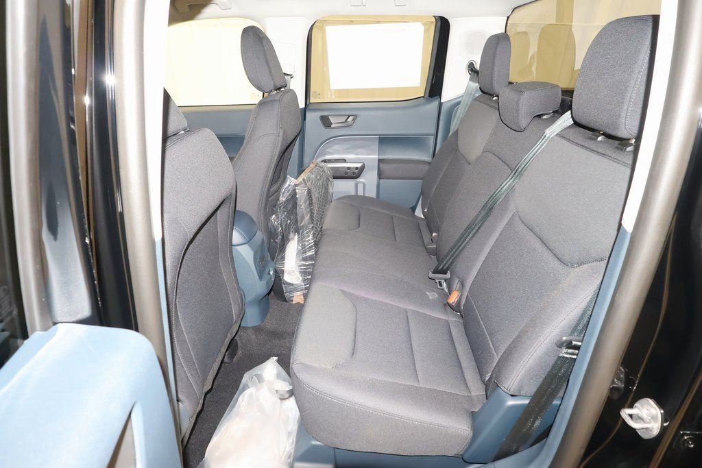 New 2025 Ford Maverick XL image 11