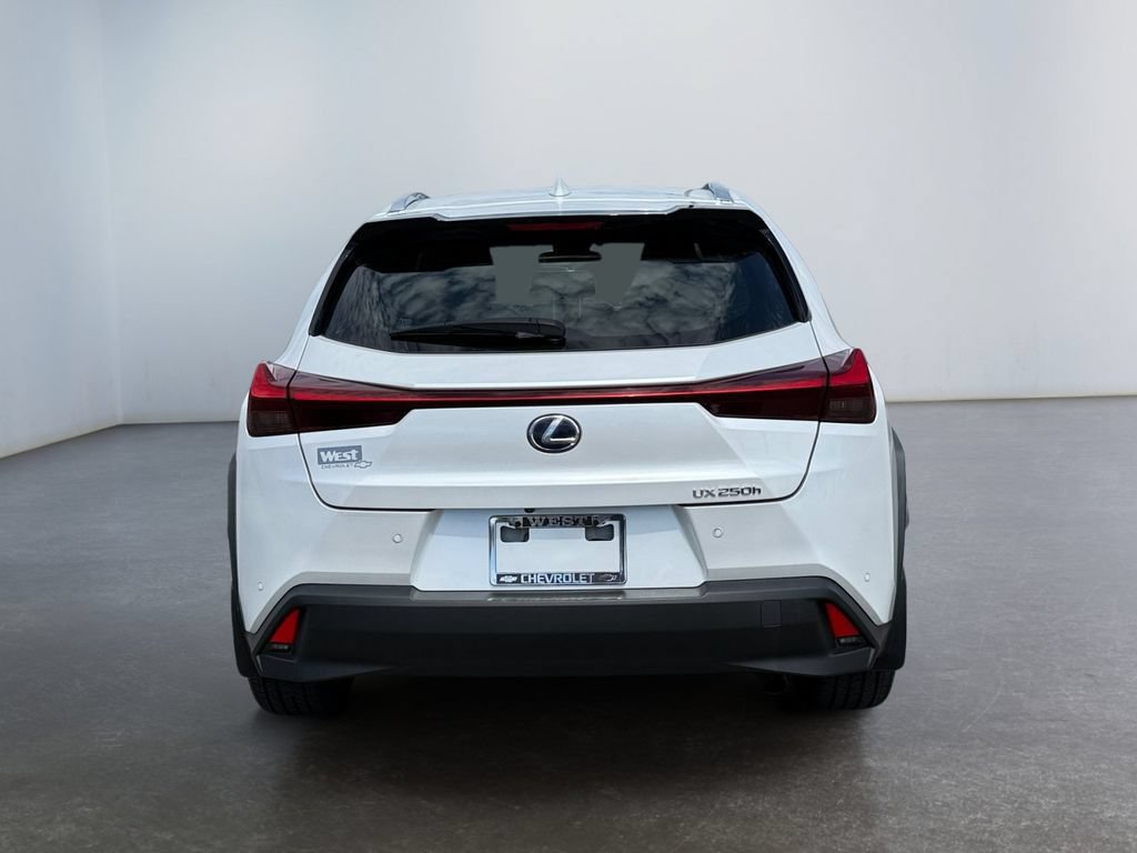 Used 2021 Lexus UX 250h w/ Accessory Package (Z2) AWD/4WD image 4