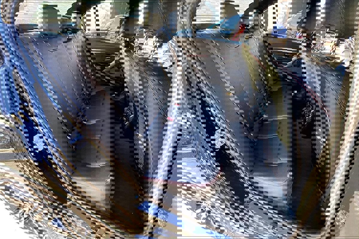 Used 2018 BMW 330i Sedan w/ Shadow Sport Edition image 27