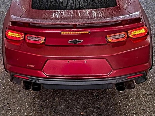 Used 2020 Chevrolet Camaro SS image 12