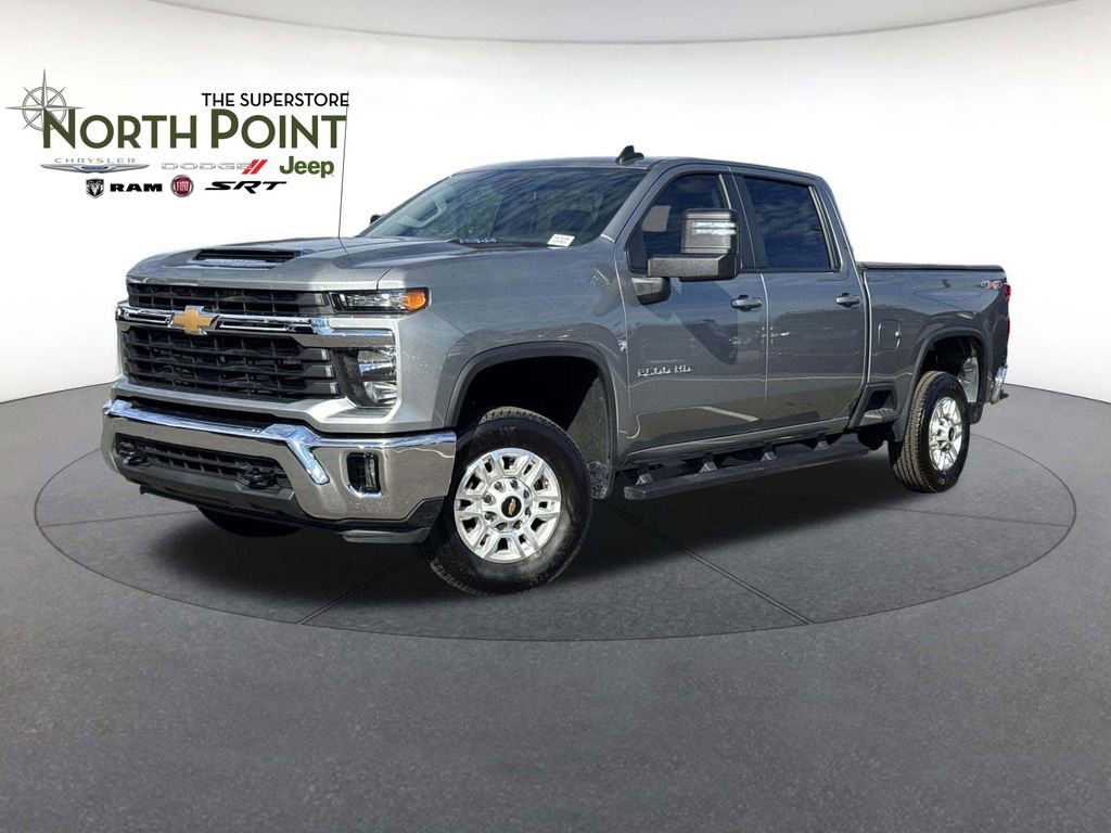 Used 2025 Chevrolet Silverado 2500 LT image 1