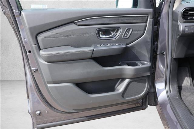 New 2026 Honda Pilot Touring image 12