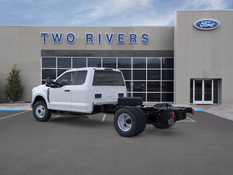 New 2025 Ford F350 XL w/ XL Chrome Package image 4