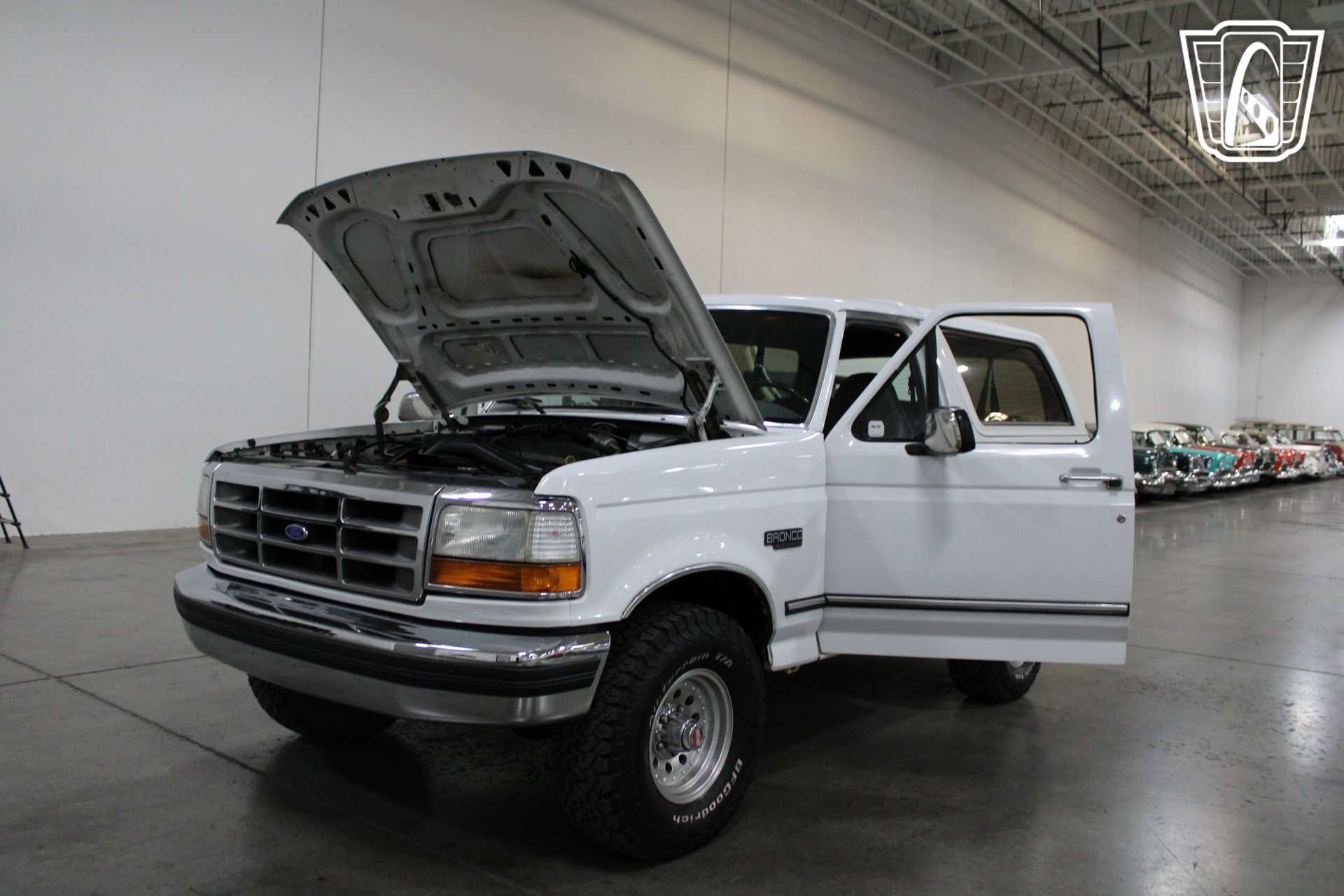 Used 1992 Ford Bronco XLT AWD/4WD image 35