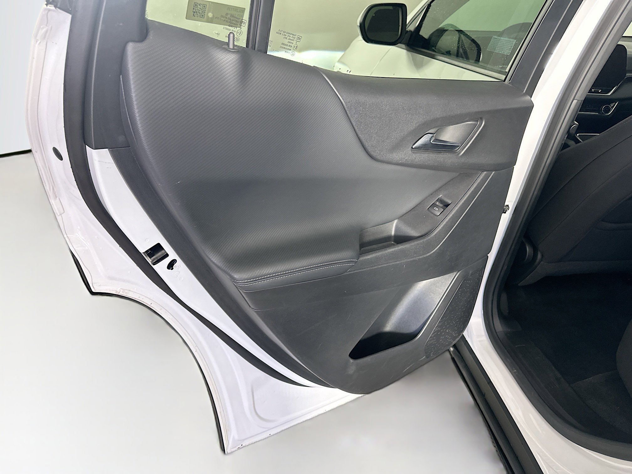 Used 2025 Chevrolet Equinox LT image 26