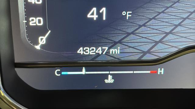 Used 2022 GMC Sierra 1500 AT4 w/ AT4 Premium Package image 10