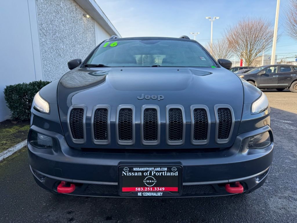 Used 2016 Jeep Cherokee Trailhawk w/ Comfort/Convenience Group image 4