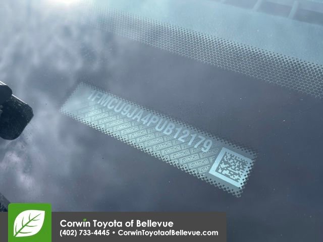 Used 2023 Ford Escape Platinum image 31