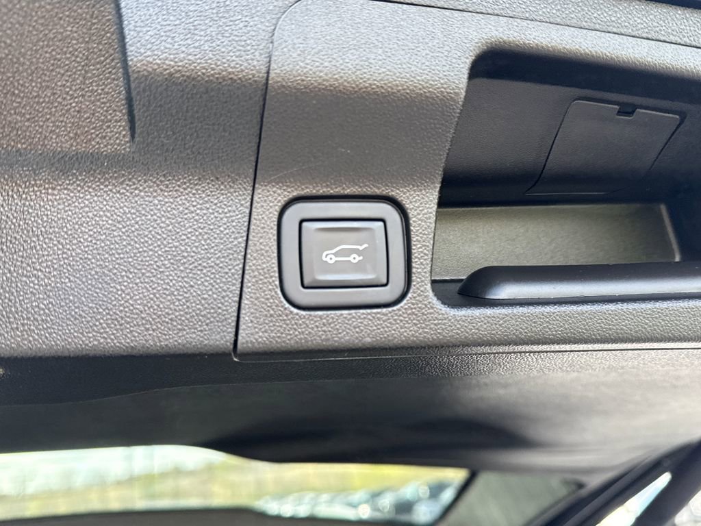 Certified 2023 GMC Acadia SLE w/ Driver Convenience Package AWD/4WD image 35