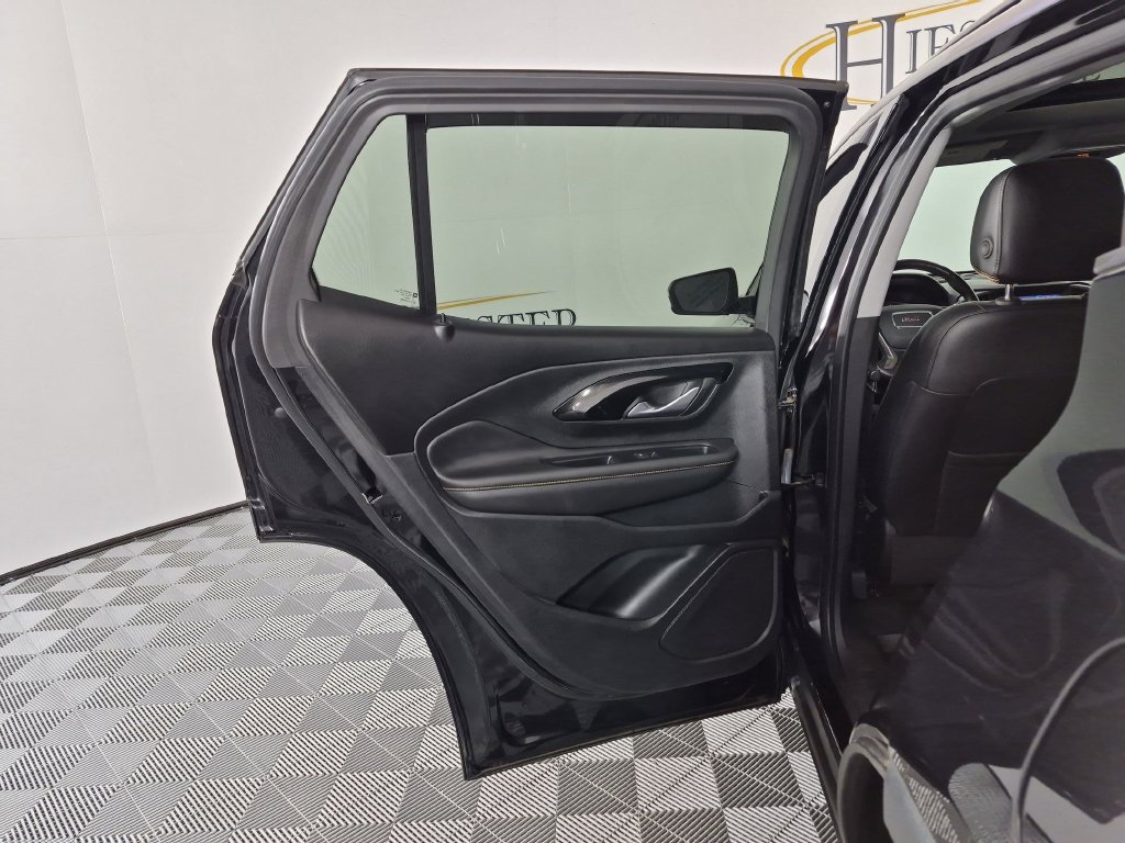Certified 2022 GMC Terrain AT4 w/ Infotainment Package II AWD/4WD image 32