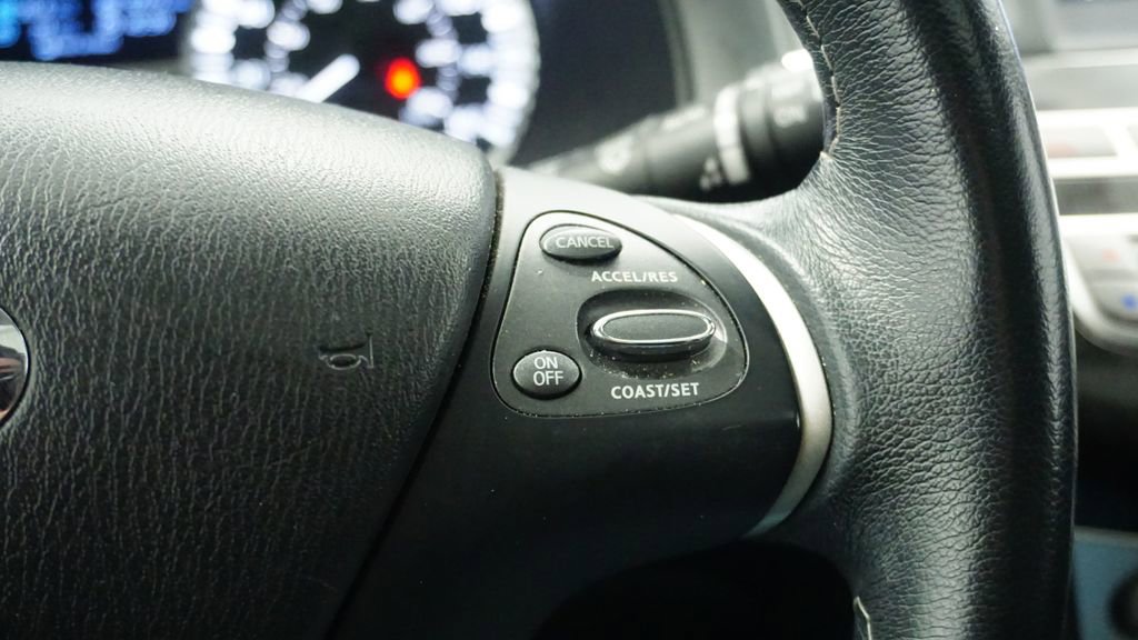 Used 2017 INFINITI QX60 Luxe image 33