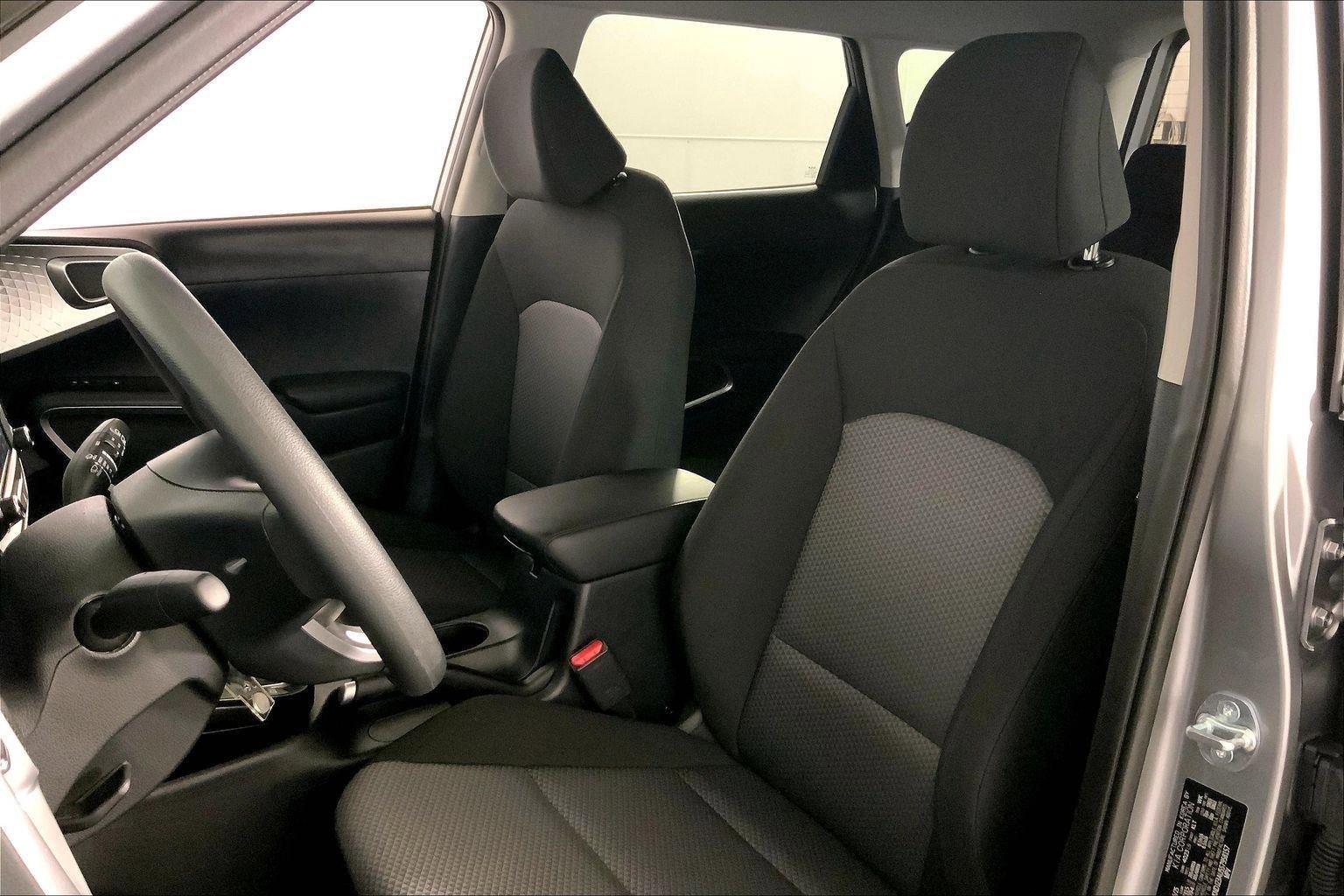 Certified 2025 Kia Soul LX FWD image 22
