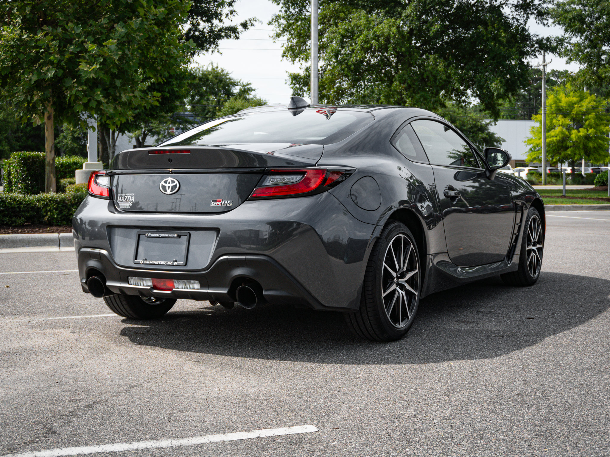 Used 2024 Toyota GR86 RWD image 11