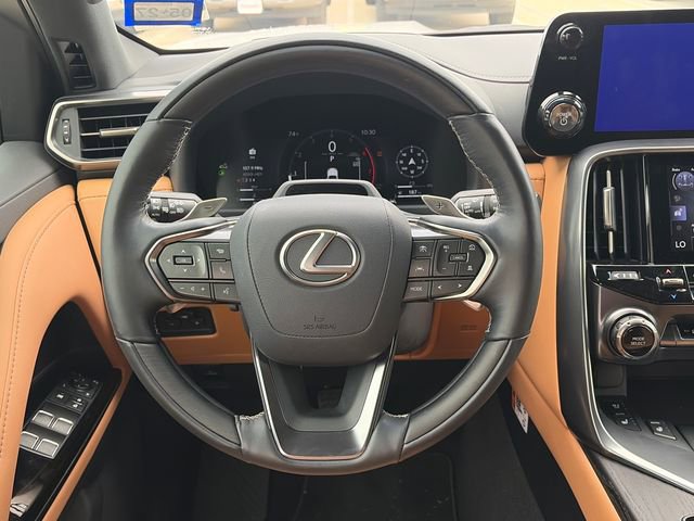 Used 2025 Lexus LX 700h Luxury w/ Appearance Package AWD/4WD image 12