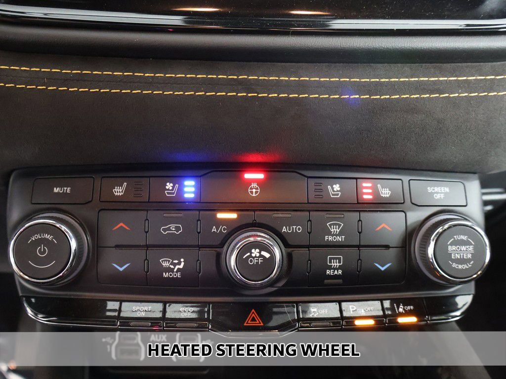 Used 2023 Dodge Durango R/T w/ Hemi Orange Plus Package AWD/4WD image 10