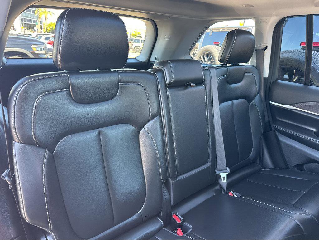 Used 2023 Jeep Grand Cherokee 4WD 4xe image 9