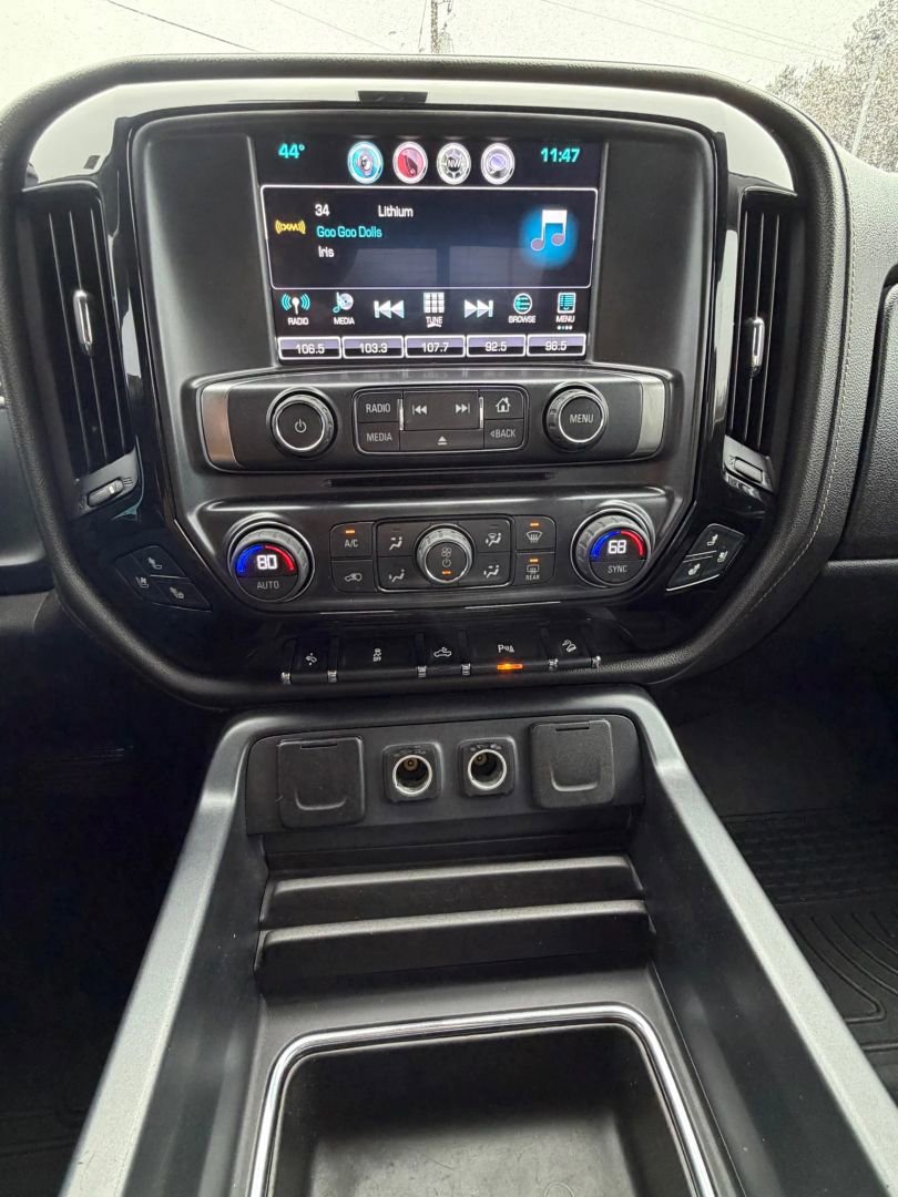 Used 2016 Chevrolet Silverado 1500 LTZ Z71 w/ LTZ Plus Package image 26