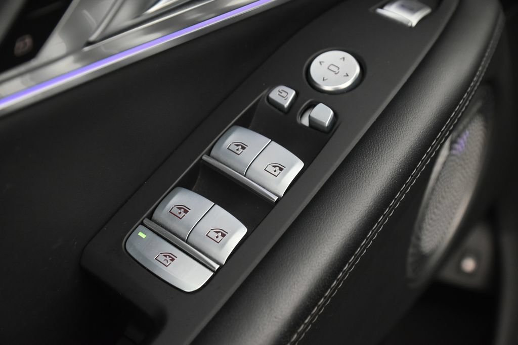 Used 2023 BMW XM AWD/4WD image 10