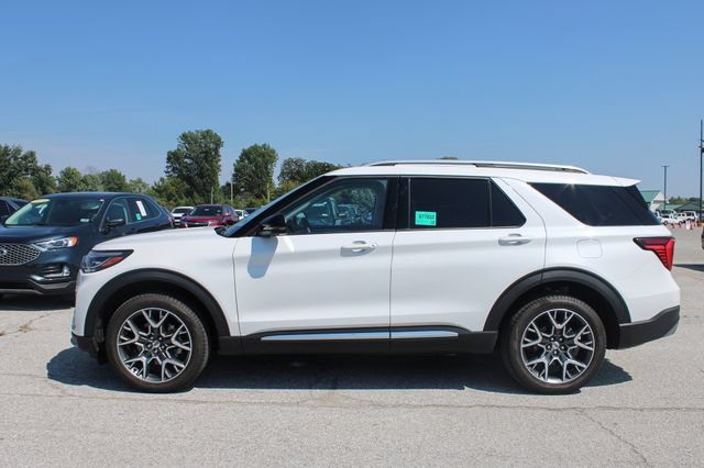 Used 2025 Ford Explorer Platinum w/ Ultimate Package AWD/4WD image 5