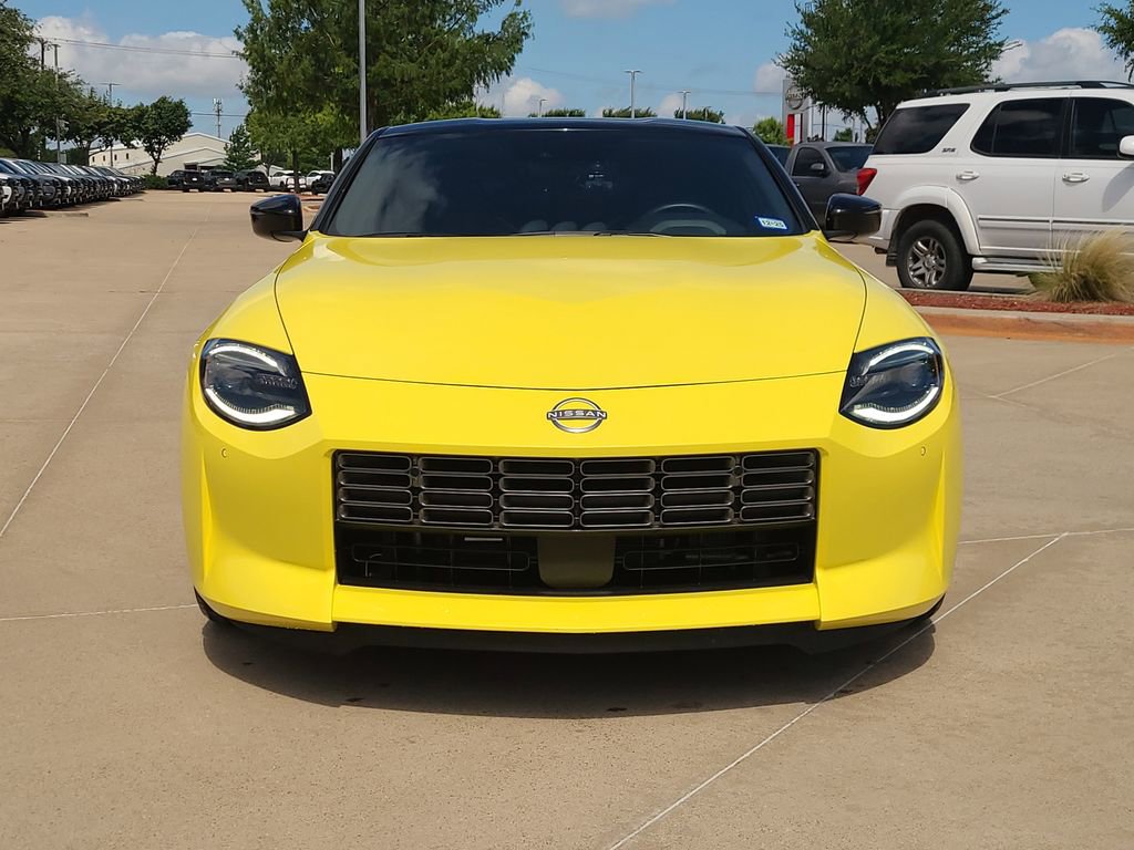 Certified 2023 Nissan Z w/ Floor Mat Package (L93) RWD image 5
