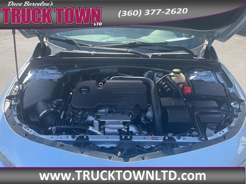 Used 2017 Chevrolet Malibu LT w/ Leather Package FWD image 33