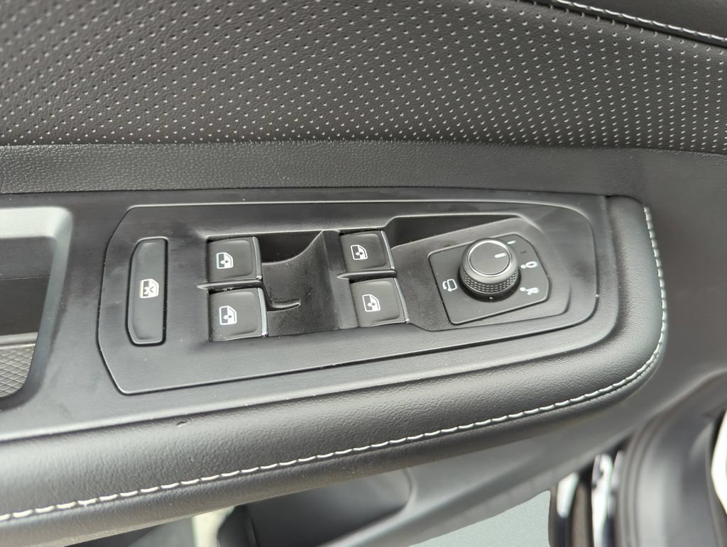 Used 2026 Volkswagen Atlas SEL Premium R-Line AWD/4WD image 30