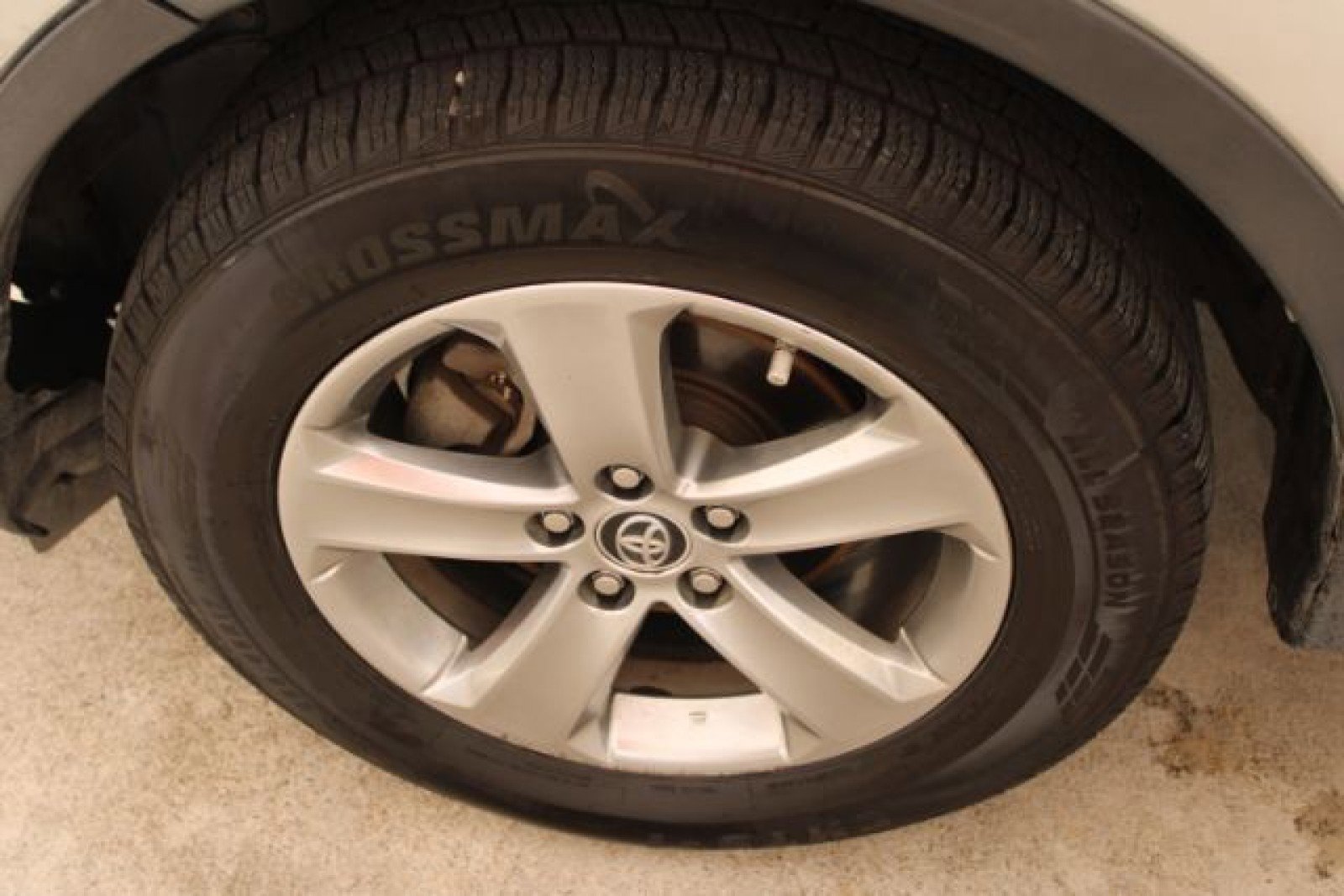 Used 2015 Toyota RAV4 XLE image 24