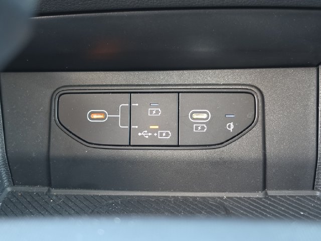 Certified 2026 Kia Sportage SX FWD image 29