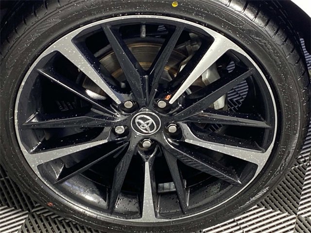 Used 2020 Toyota Camry XSE image 30